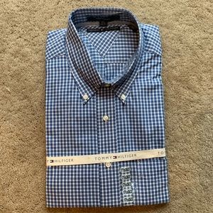 NWT Men’s Tommy Hilfiger Shirt 17 1/2 36/37